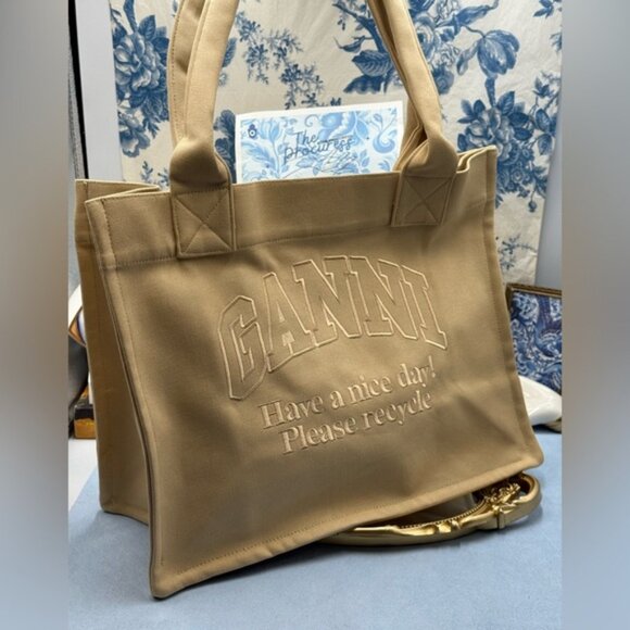 🆕 GANNI 🧿 NWOT Large Easy Shopper Tote Bag, Beige Canvas & Beige Embroidery - Picture 3 of 14